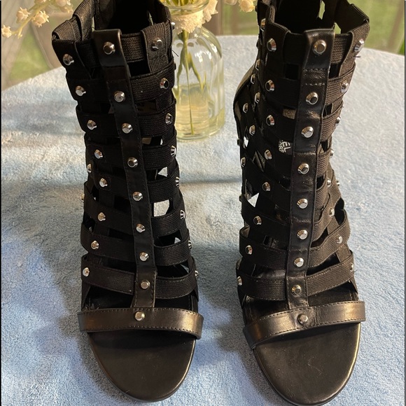 MICHAEL Michael Kors Brand New shoes heels. Size 8 - Picture 9 of 10